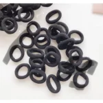 Kit 120 Peças Elasticos Pretos de Cabelo Tipo Meia Xuxinha Criança Adulto Rabicó (cópia) - Imagem 3